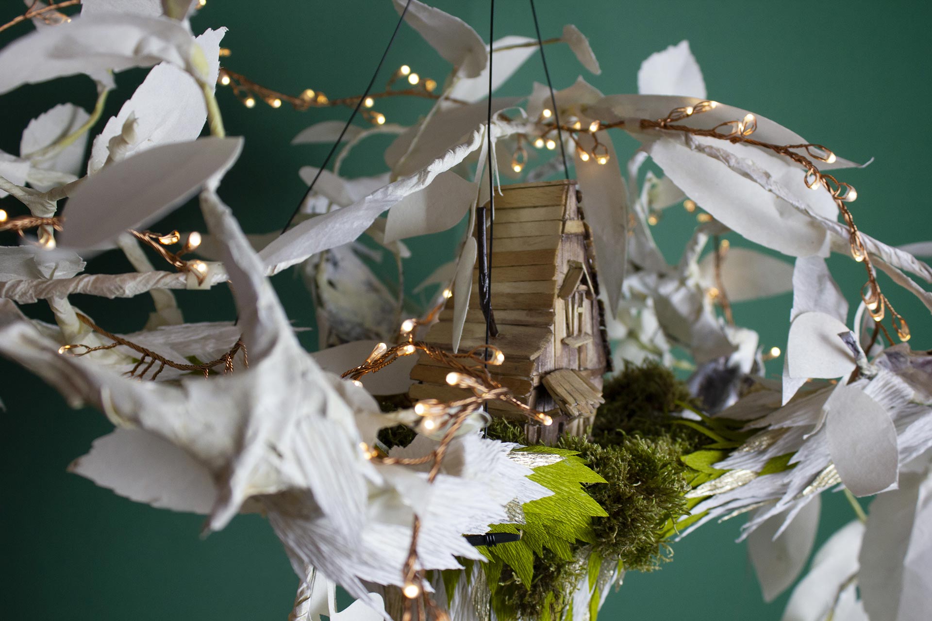 sculpture de stéphane buyens - arbre de papier